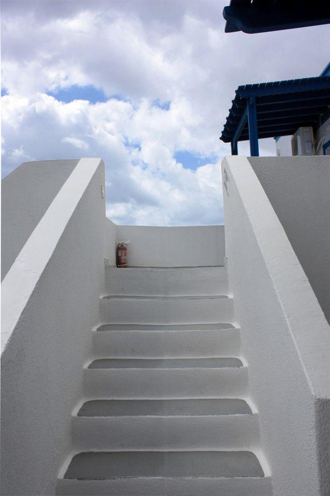 Villa Kostas Perissa  Buitenkant foto